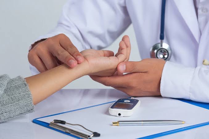 Clinical diagnostics and health measurement